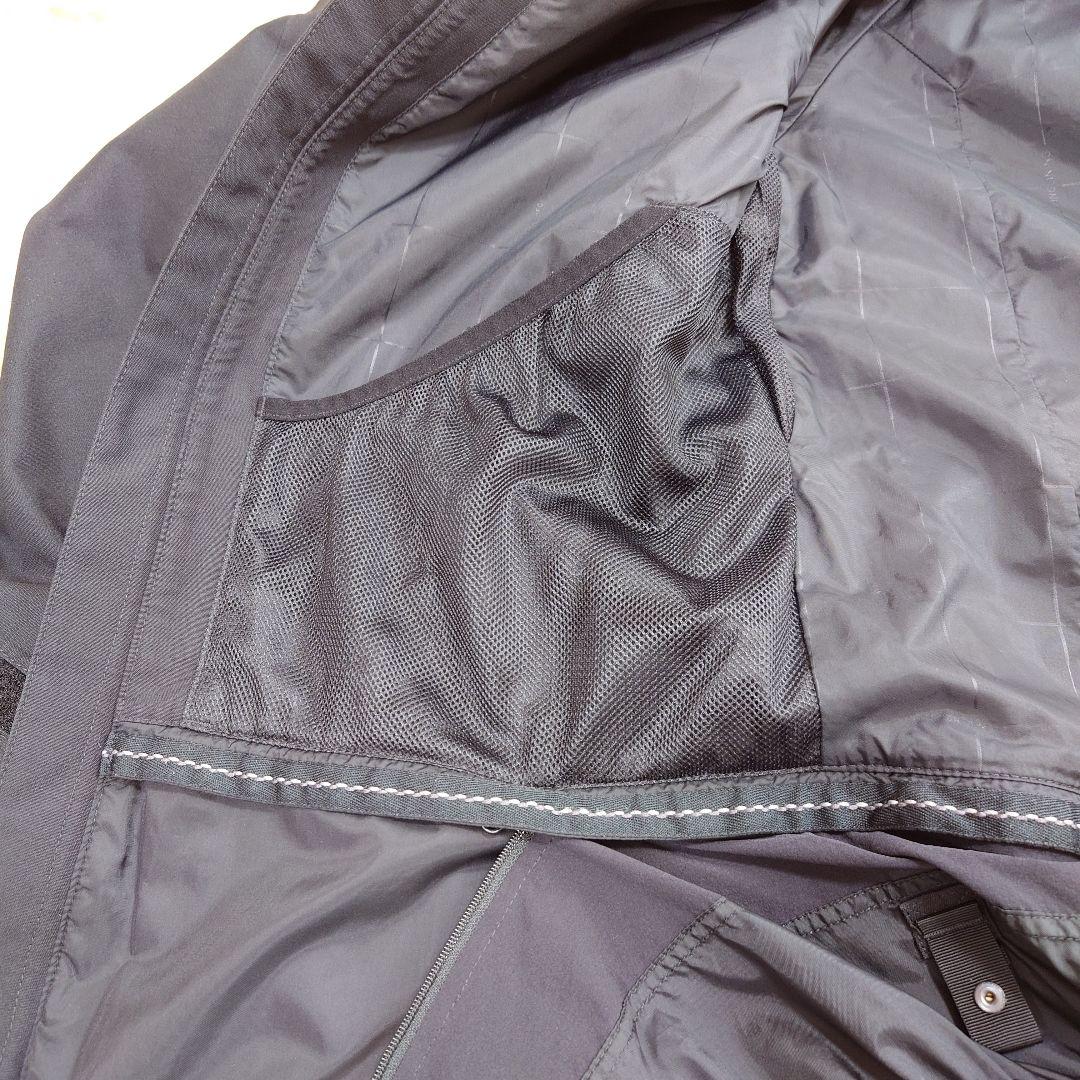 BURTON ゴアテックス ジャケット Sサイズ ブラック