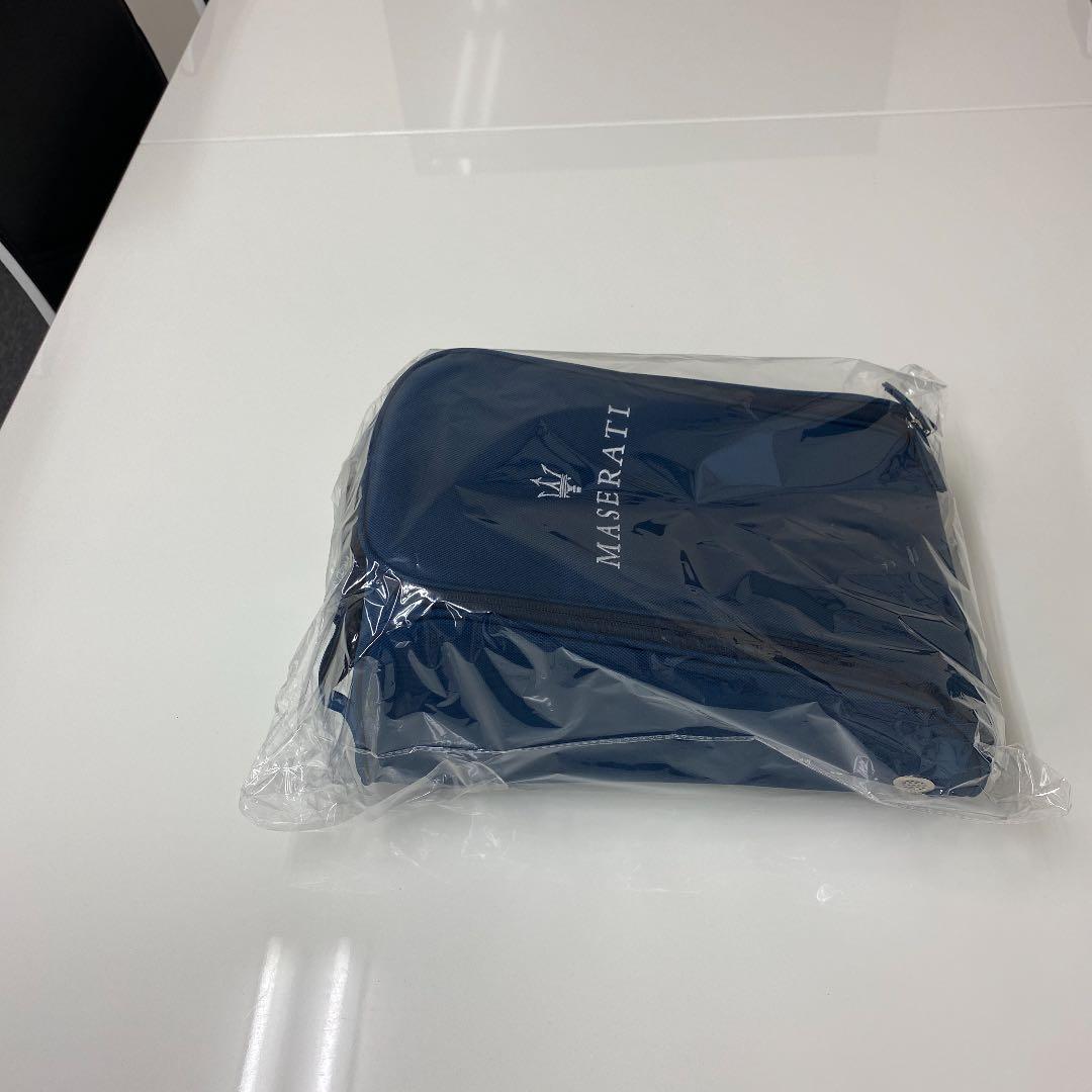 マセラティ　ゴルフシューズバッグ