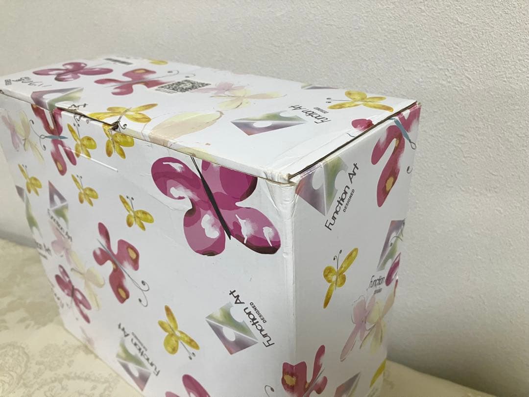 【新品】馬　置物　陶器　陶磁器　バラ模様