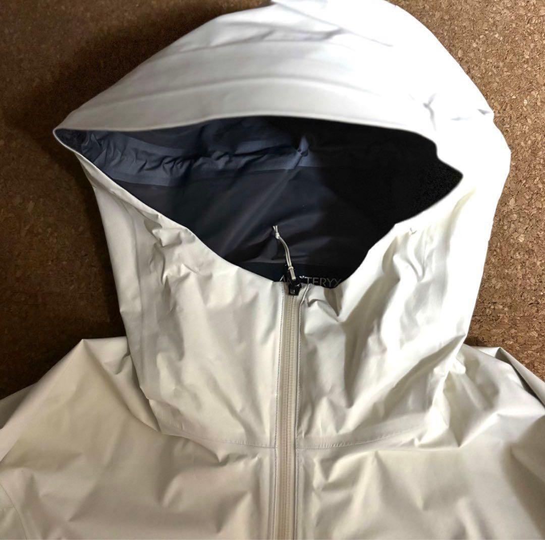 美品アークテリクスビームス ベータ SL メンズSオフホワイトナイロン