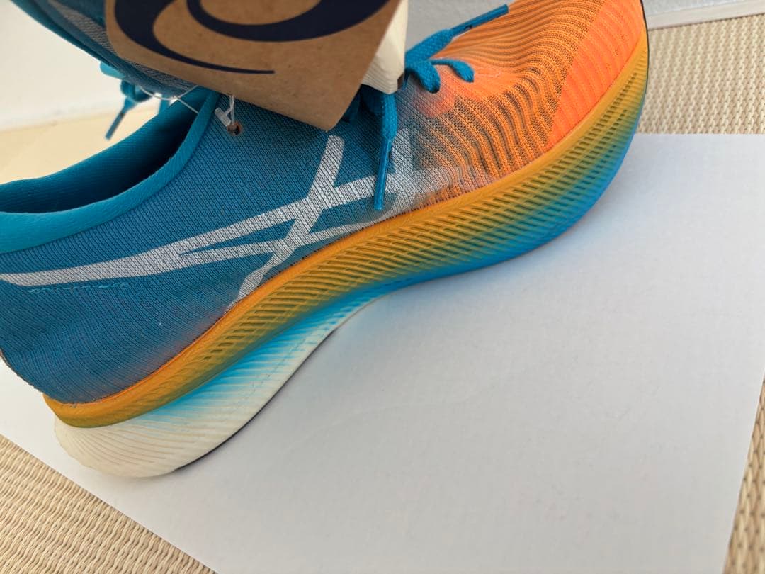 新品未使用　asics アシックス　23.5 スポーツ　陸上　メタスピードスカイ