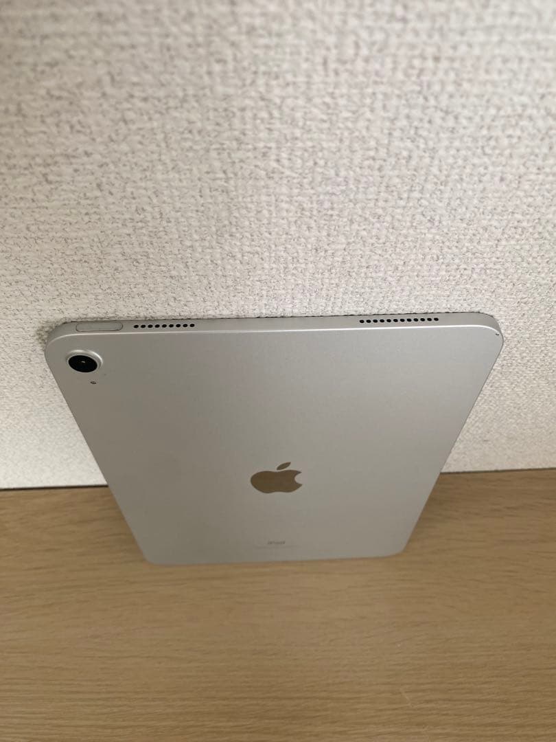 Apple iPad 第10世代(Wi-Fiモデル) 64GBシルバー 本体のみ