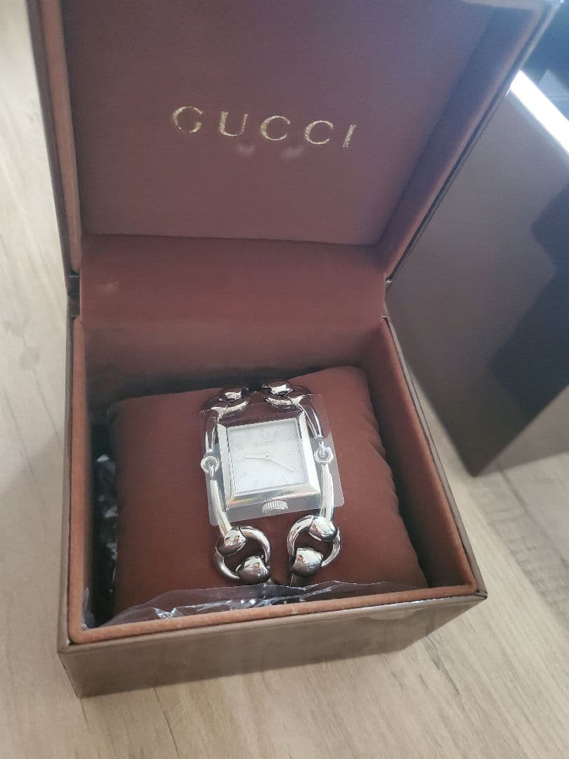 GUCCI シニョーリア116.3 未使用品箱付き