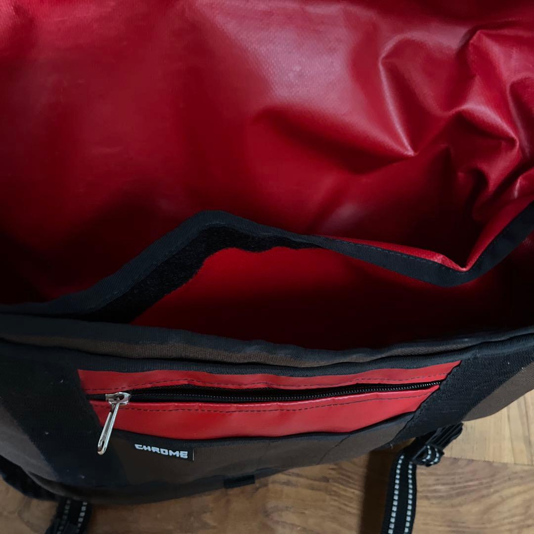 CHROME メッセンジャーバッグ ブラウン/レッド