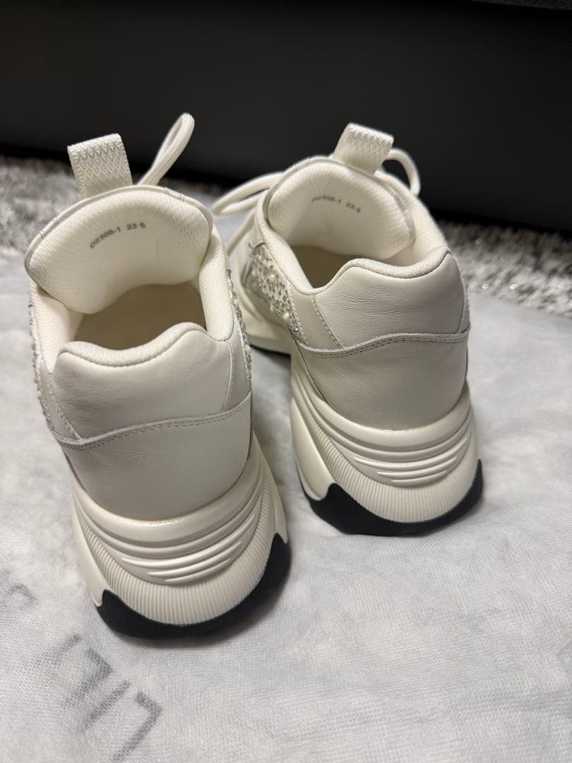 staccato パールミックスハイヒールスニーカー ホワイト