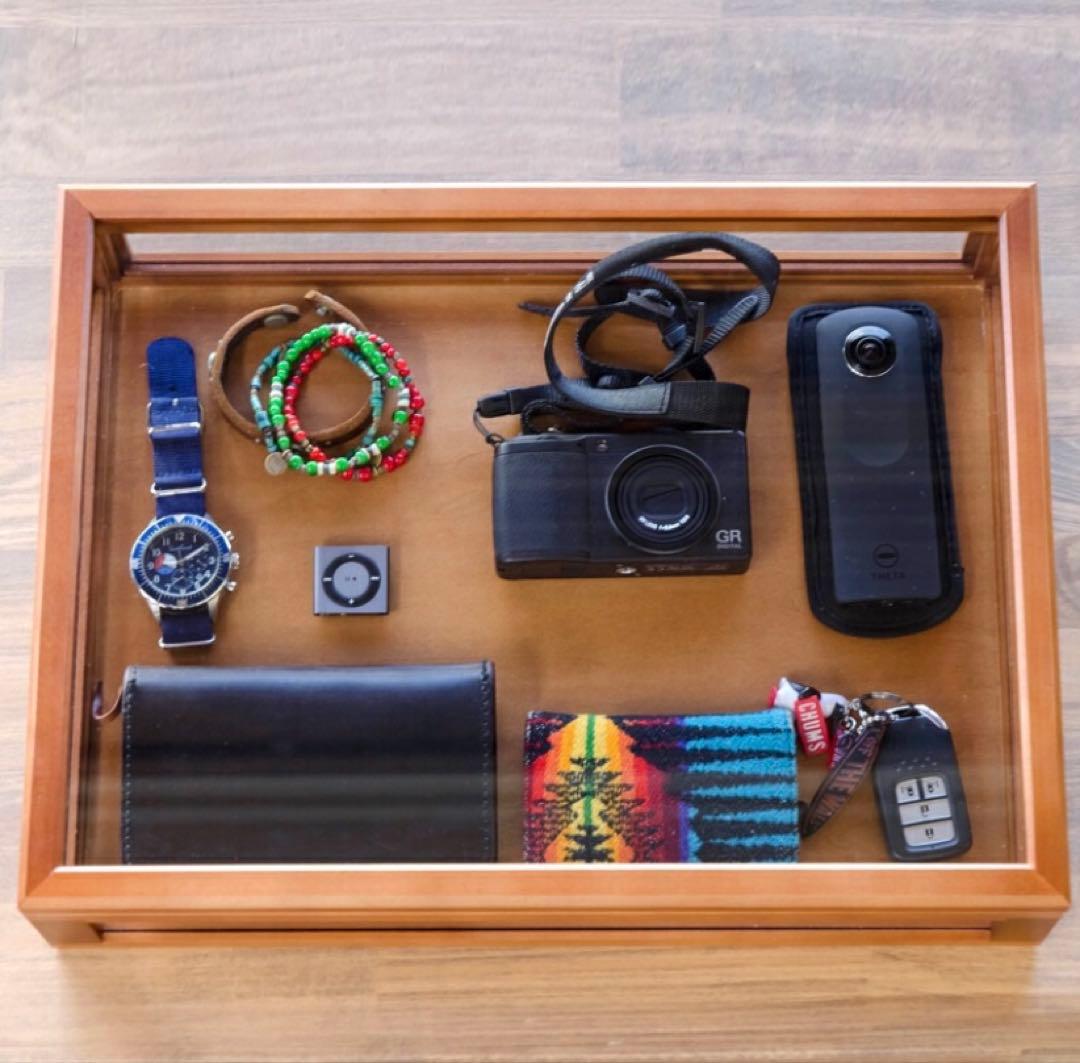 木製ガラス蓋付きコレクションボックス　未使用