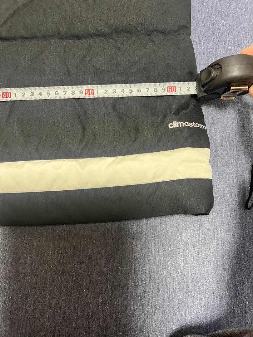 adidas ブラック ベンチコート ストライプ