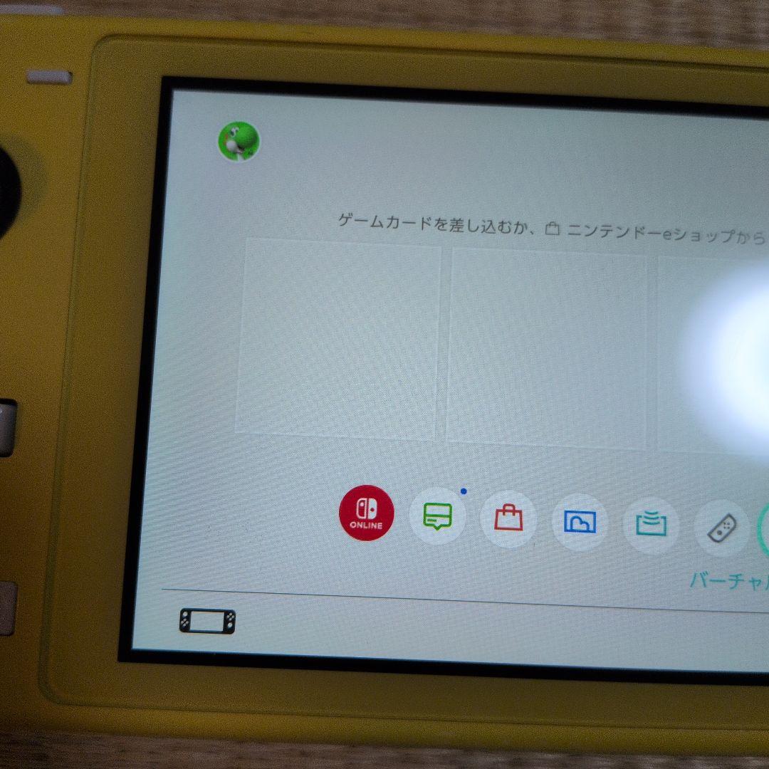 ニンテンドースイッチライト　イエロー