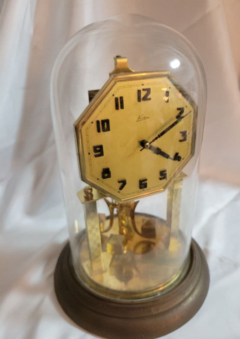 ヴィンテージ時計　ドイツ製 Kern（ケアン）ガラスのドーム　卓上時計　置時計