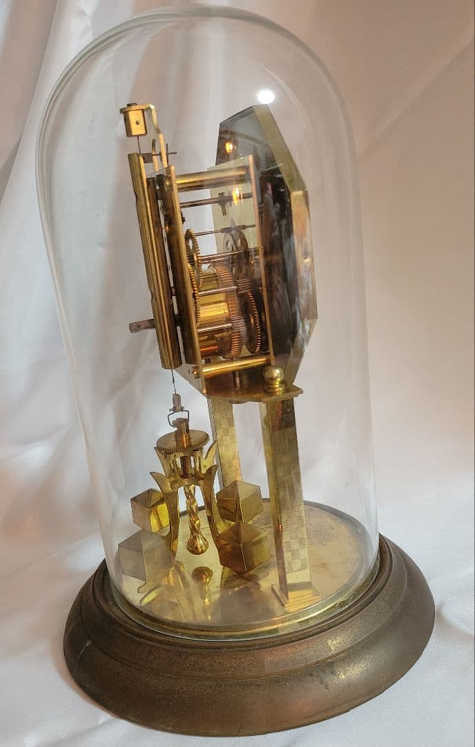 ヴィンテージ時計　ドイツ製 Kern（ケアン）ガラスのドーム　卓上時計　置時計