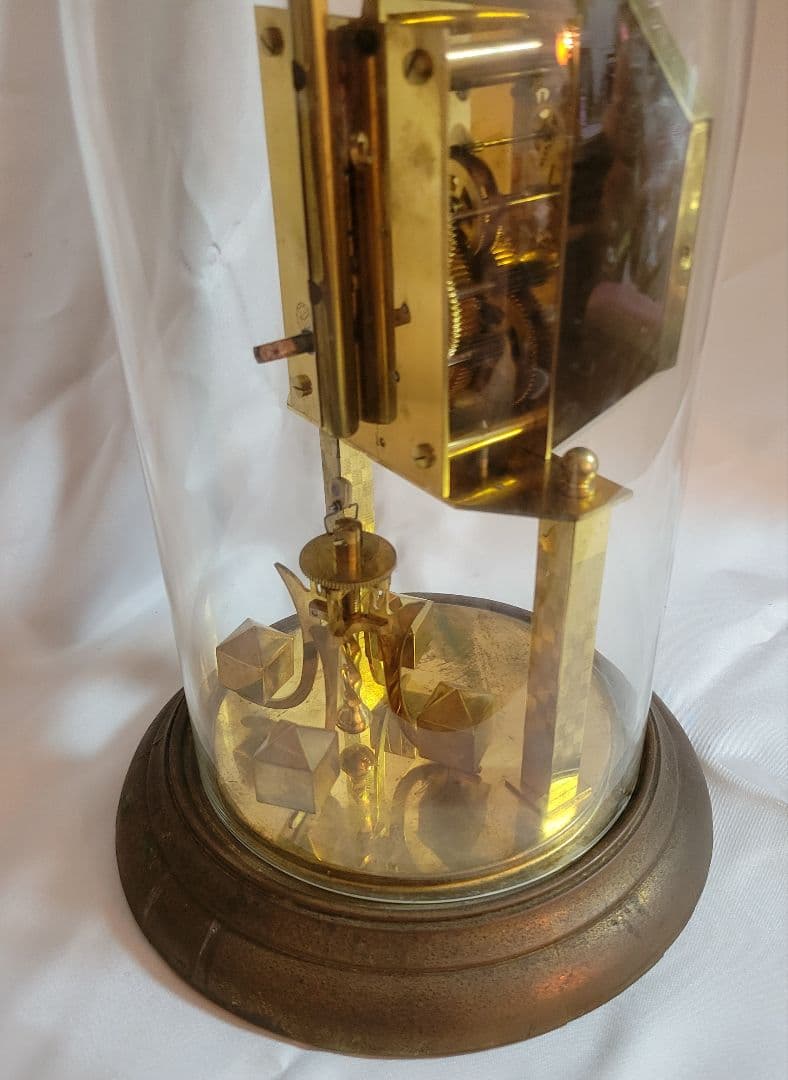 ヴィンテージ時計　ドイツ製 Kern（ケアン）ガラスのドーム　卓上時計　置時計