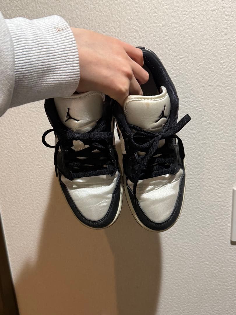 Nike Air Jordan 1 Low ブラック/ホワイト