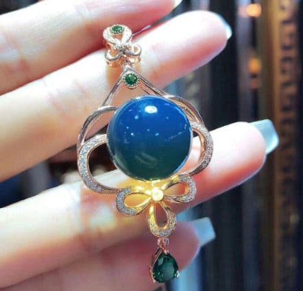 最高品質. ブルー琥珀ネックレス超極上ブルーアンバー(琥珀)コハク