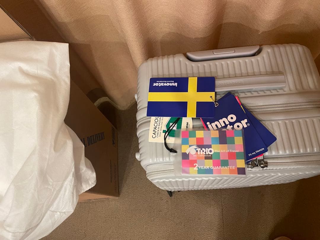 【新品未使用】INV60 Stone 62L Middle キャリーケース