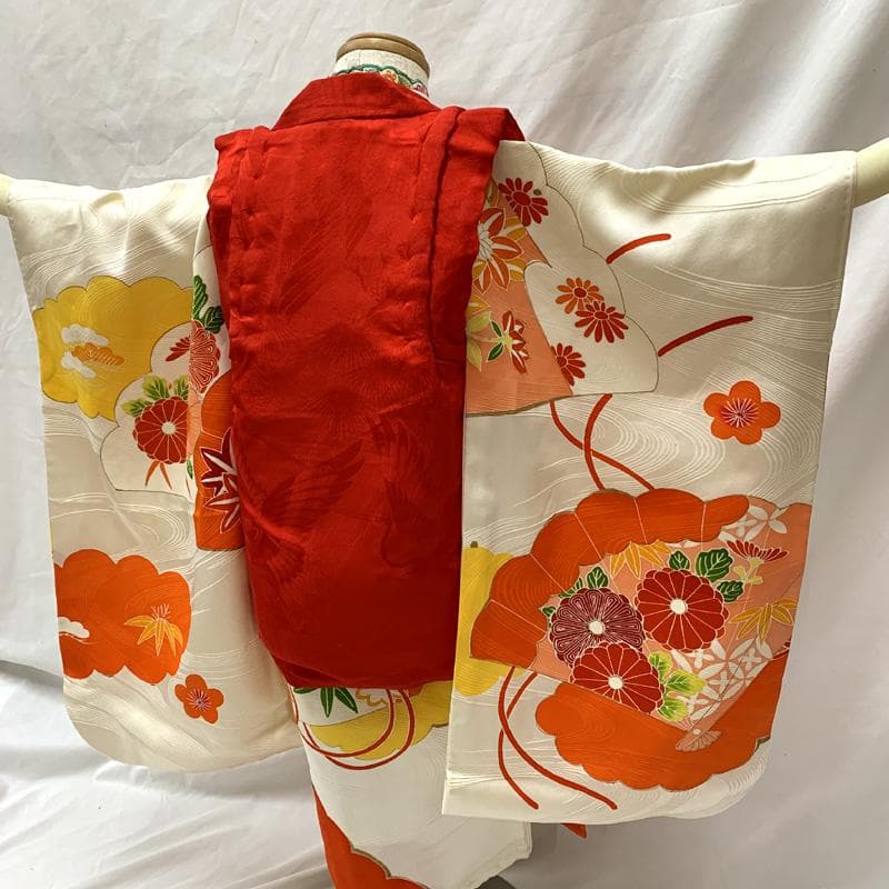 602ag7□七五三 三歳 女児 着物&被布 一つ紋 刺繍 扇 雲取り白□