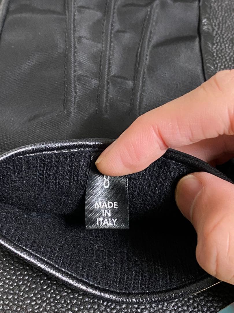 PRADA ブラック合成皮革手袋 ベルト付き