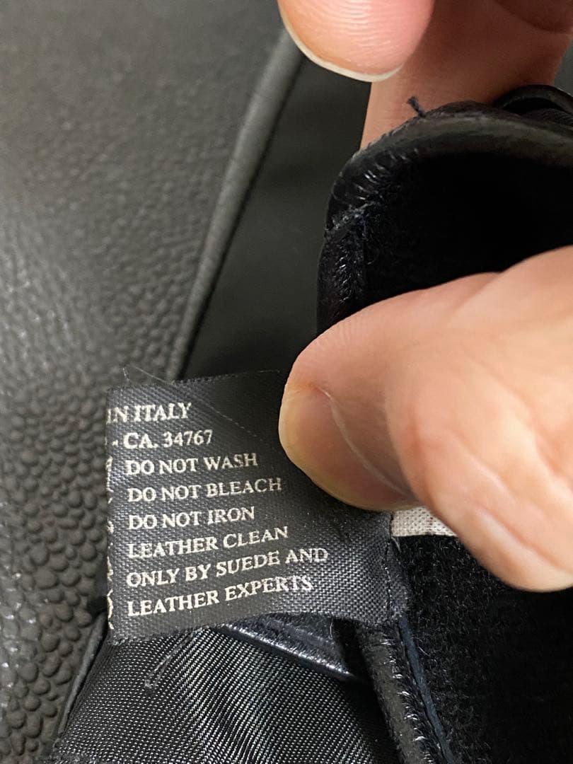 PRADA ブラック合成皮革手袋 ベルト付き