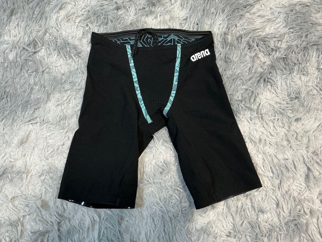 arena カーボンプリモ　日本未発売高速水着　美品