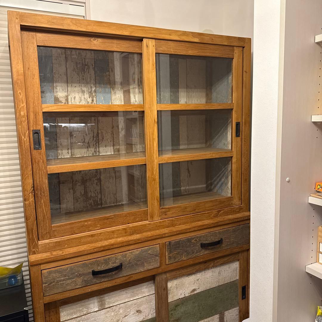 ヴィンテージ風木製食器棚