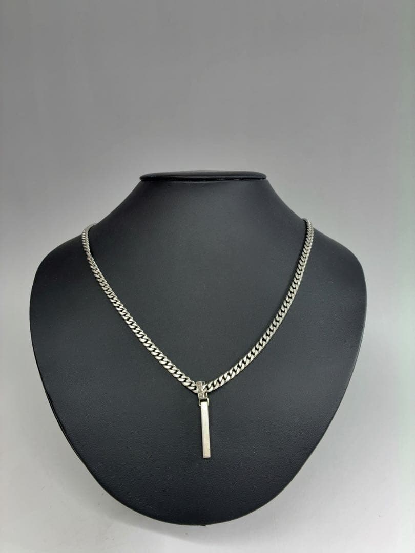 ◎1244- silvk+32 0.04ダイヤ付き　チェーンネックレス