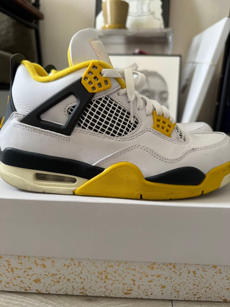 NIKE Air Jordan 4 ホワイト/イエロー