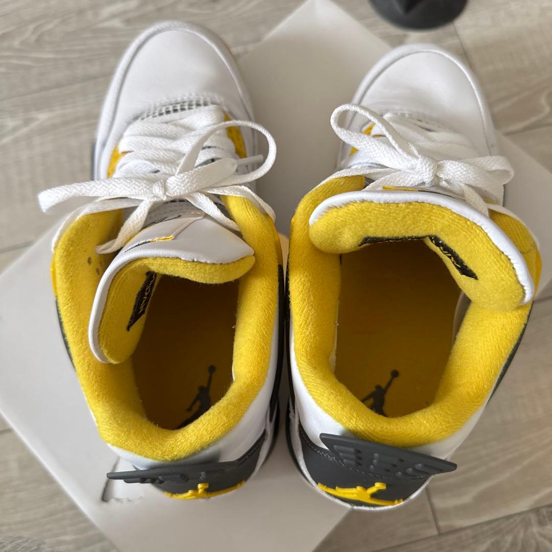 NIKE Air Jordan 4 ホワイト/イエロー