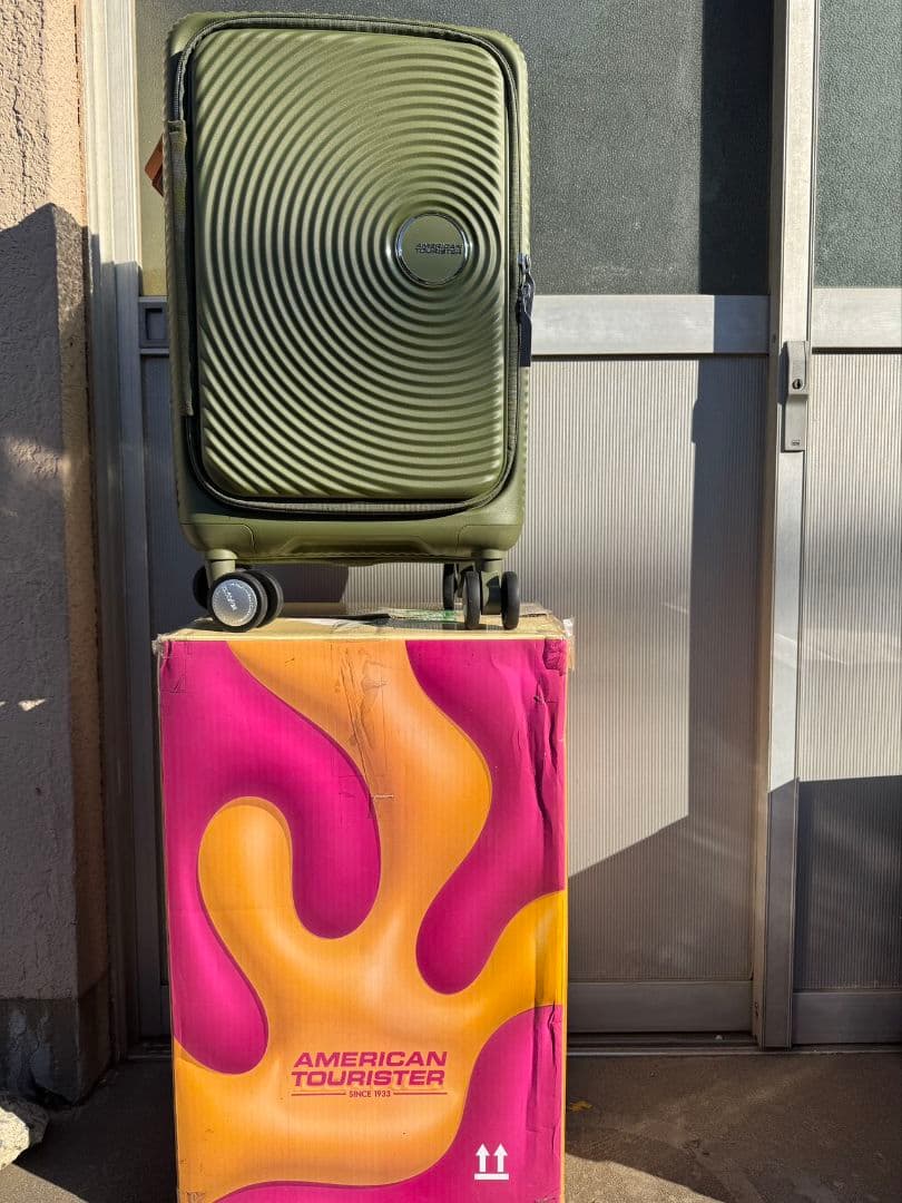 スーツケース　機内持ち込み TSAロック カーキ 新品同様