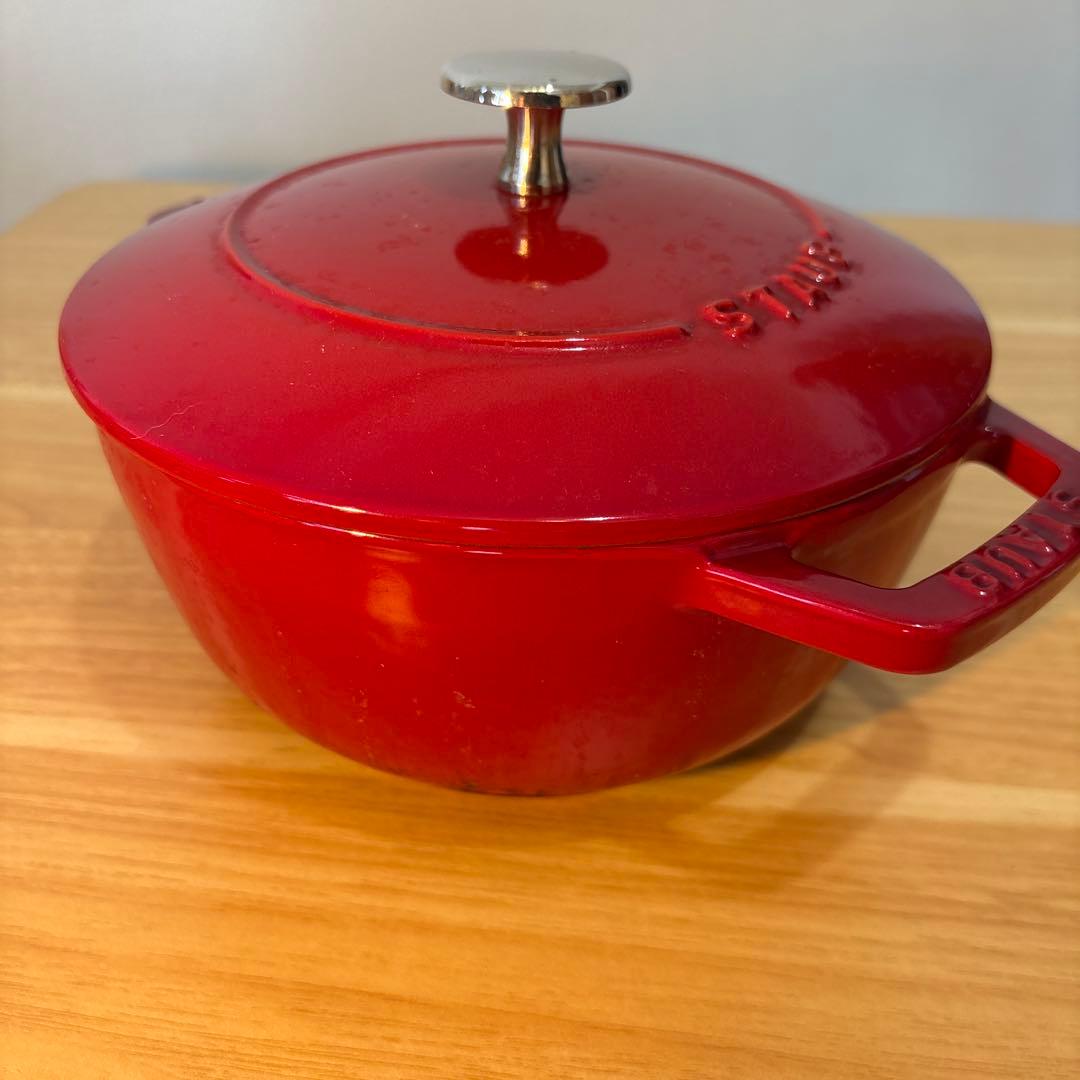 STAUB 赤 両手鍋 約20cm