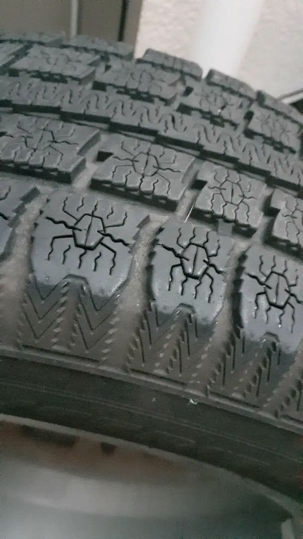 お買得！スタッドレスタイヤ 185/65R15 ホイール付き ４本セット