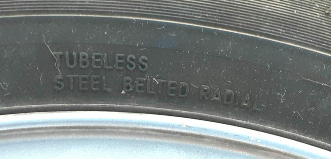 お買得！スタッドレスタイヤ 185/65R15 ホイール付き ４本セット