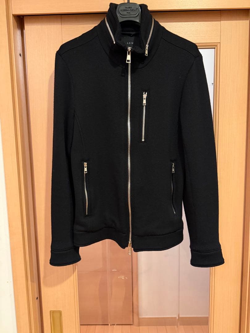 AKM ブラック ニットライダースブルゾン