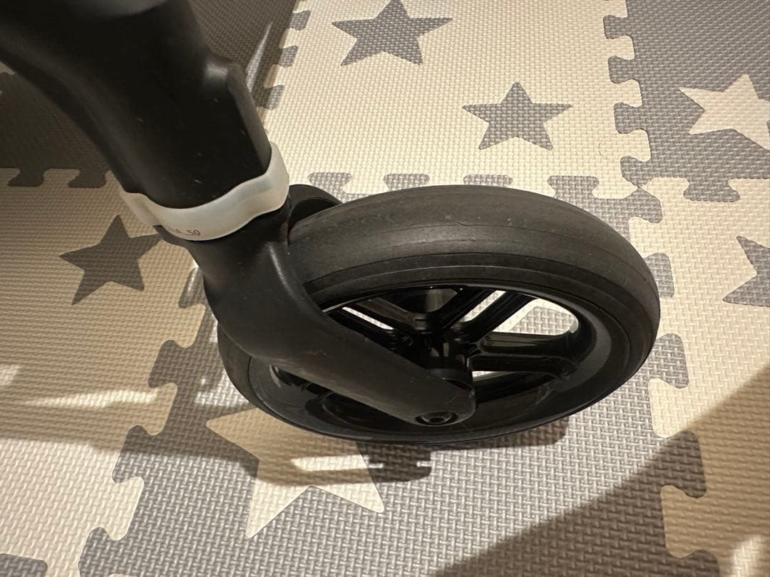 【美品】cybexメリオカーボン2024 アーモンドベージュ ドリンクホルダー付