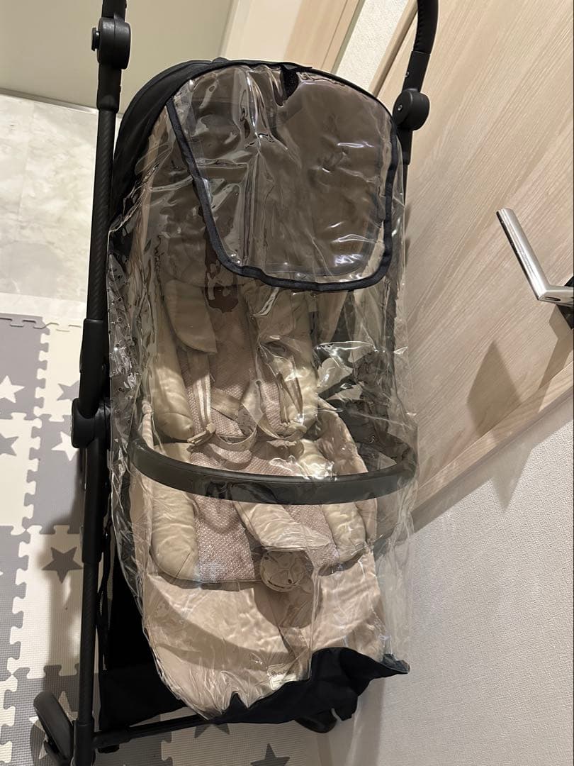 【美品】cybexメリオカーボン2024 アーモンドベージュ ドリンクホルダー付