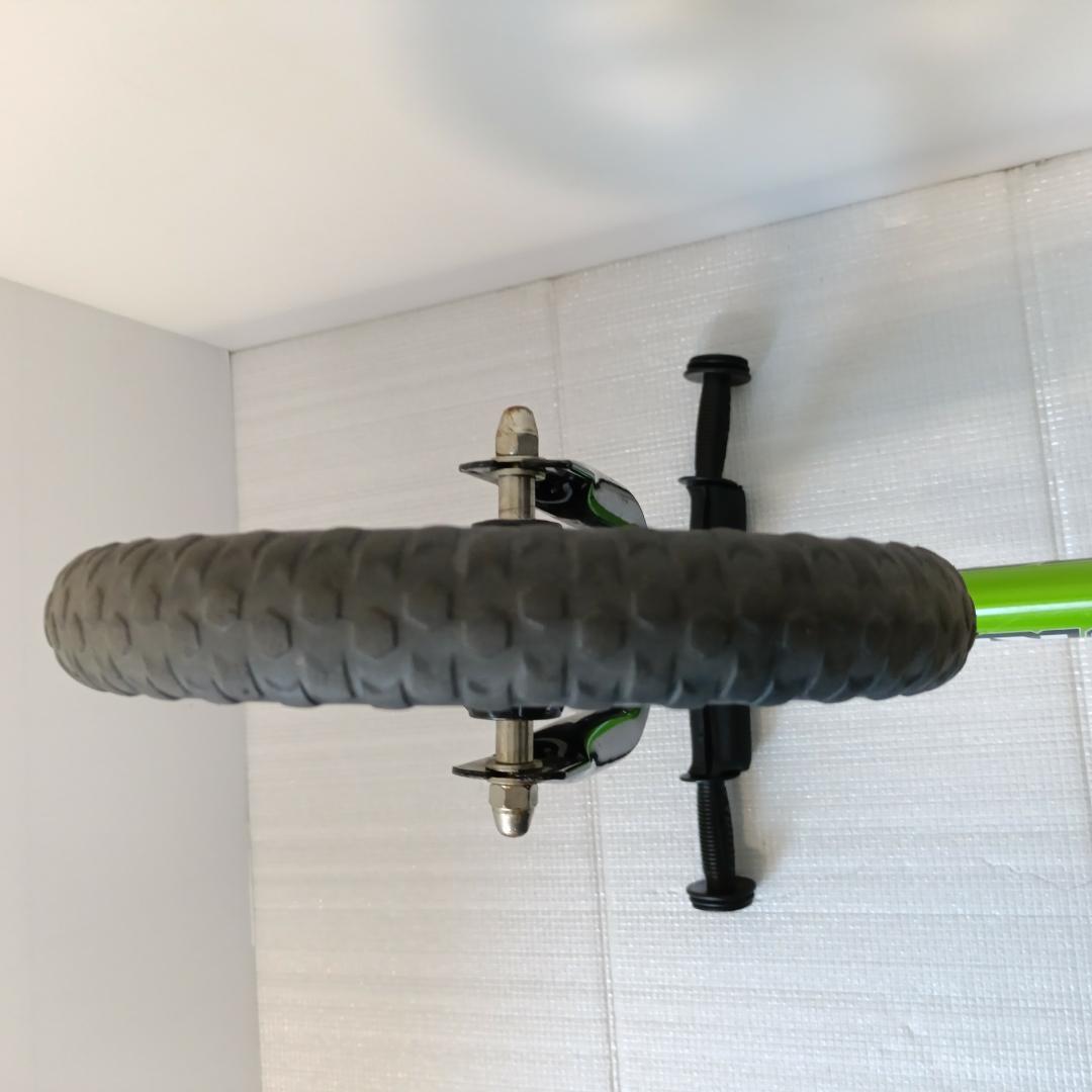 【良品】STRIDER ストライダー スポーツモデル 12インチ グリーン