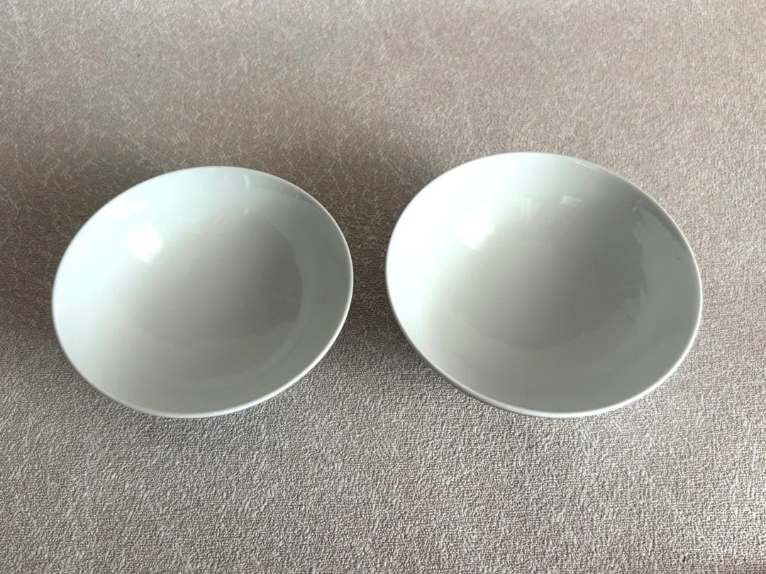 人間国宝 十三代 酒井田柿右衛門 錦菊鳳凰紋 蓋付茶碗 飯碗 2客 共箱 有田焼