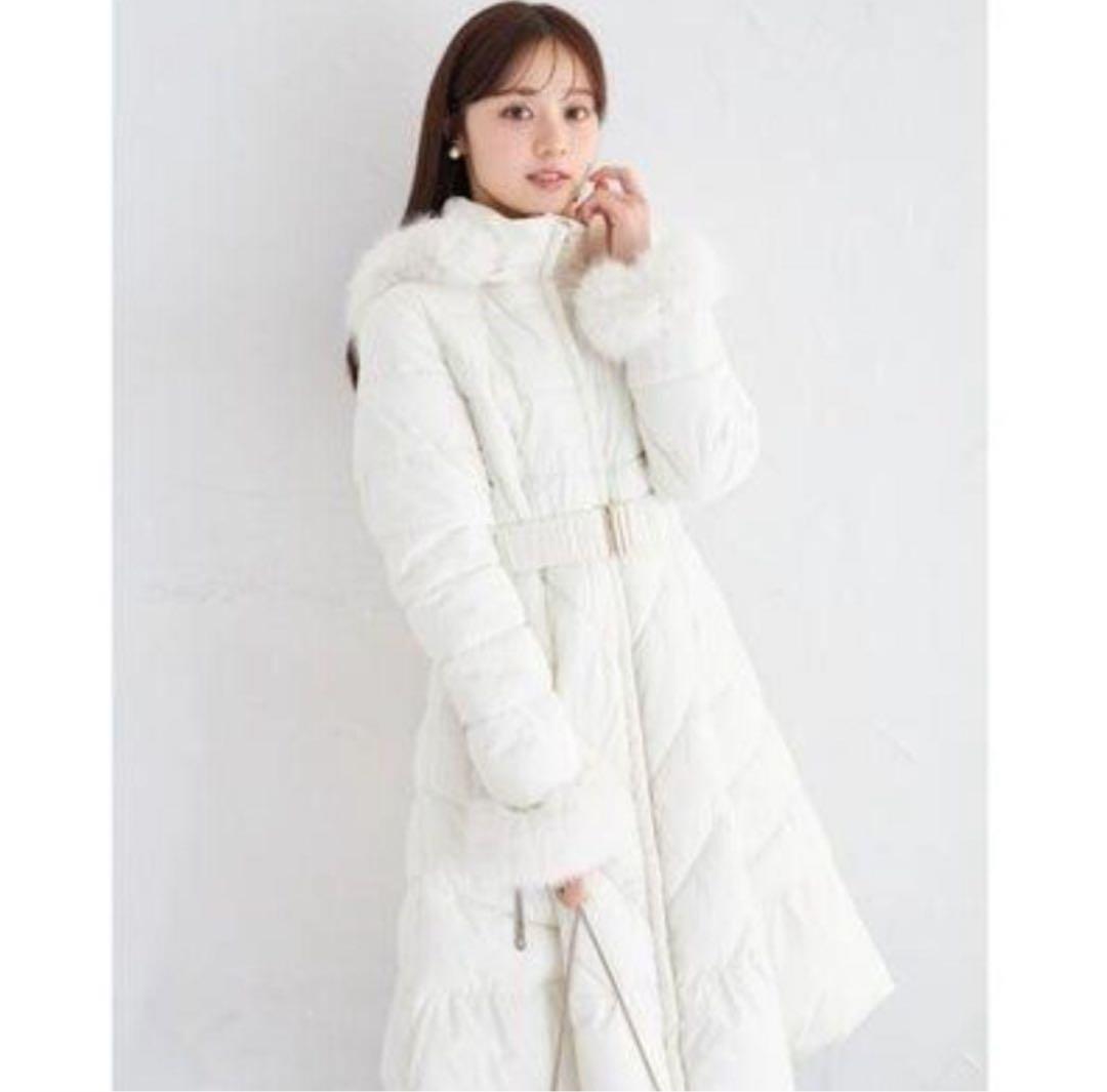 取り外し可能なファー＆ベルト付きフィット＆フレアキルティングコート tocco