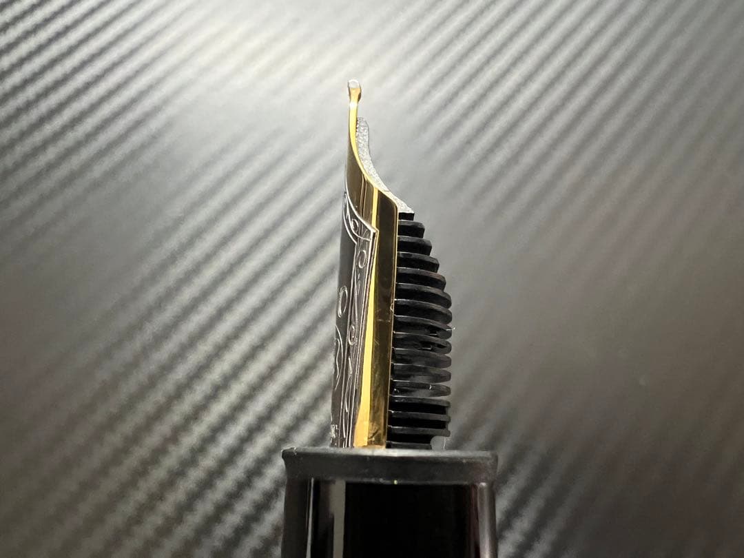 モンブラン マイスターシュテュック P146 万年筆 M 中字 フランス仕様