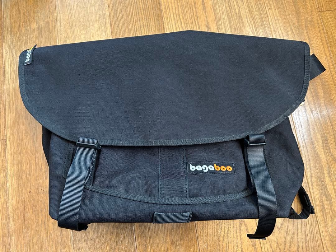 bagaboo ブラック メッセンジャーバッグ
