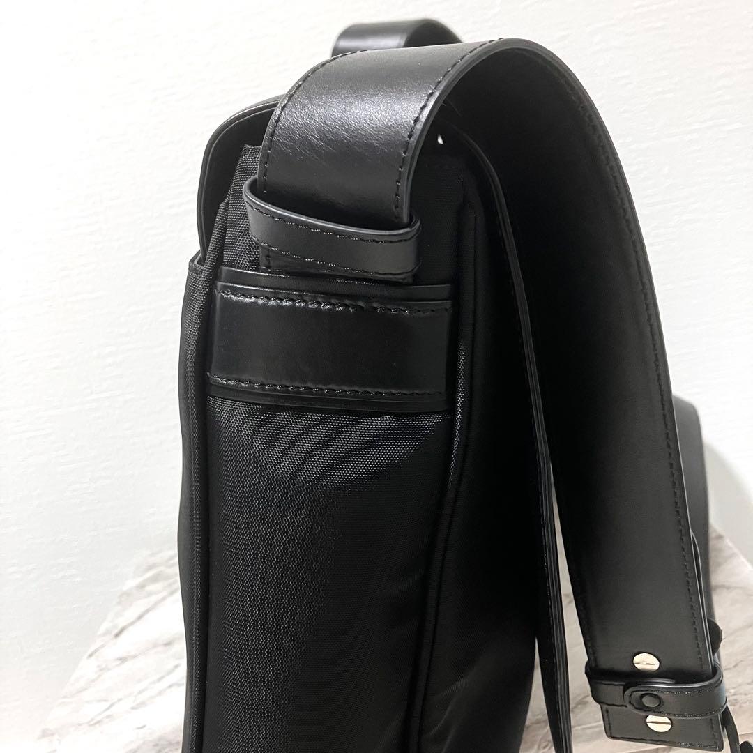 美品✨ゴールドファイル×メルセデスベンツ コラボ レザー ショルダーバッグ