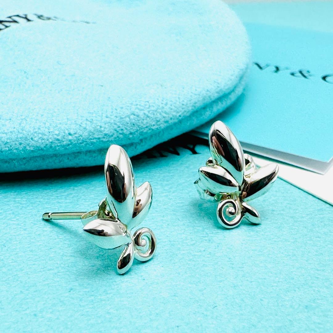 Tiffany オリーブ　リーフ　シルバーピアス　Ag925 キャッチ片方社外