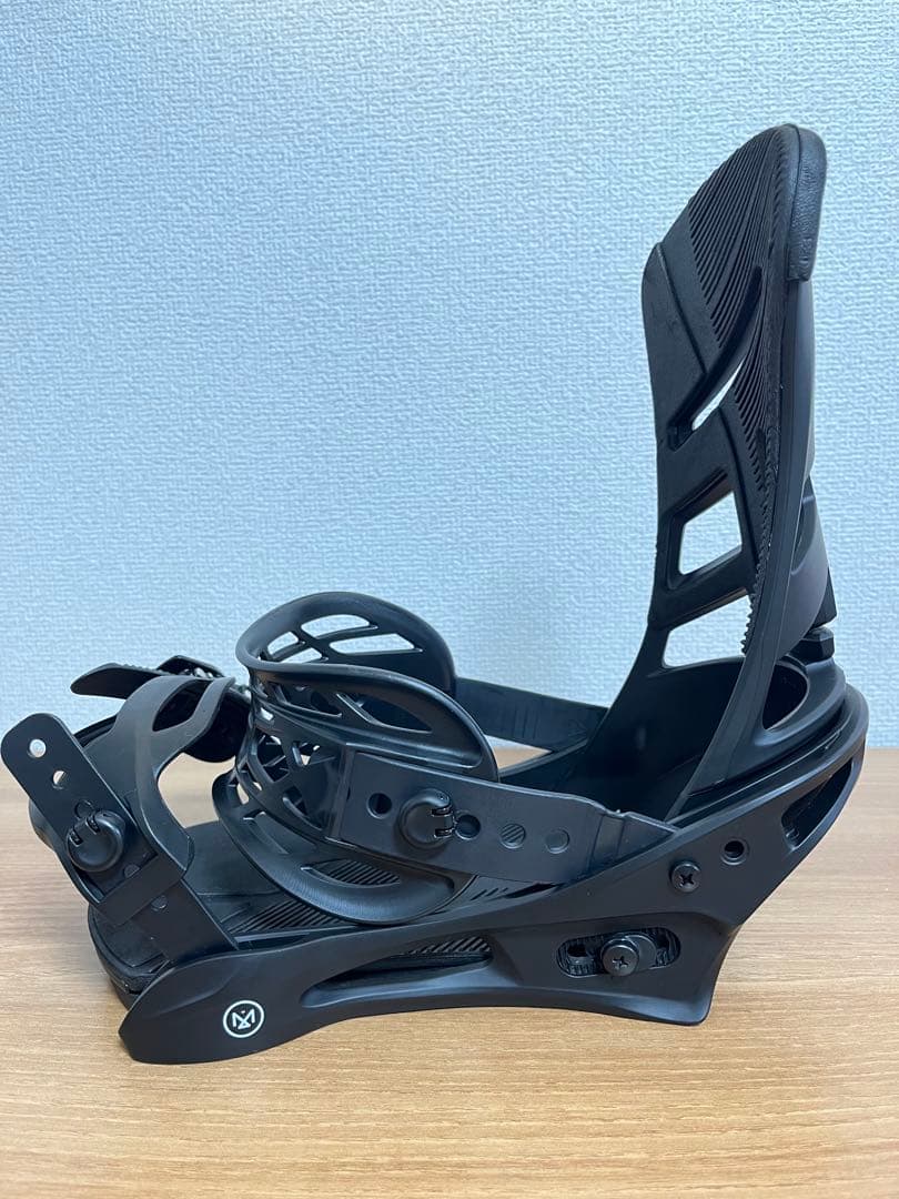 BURTON スノーボード ビンディング Mission ブラック