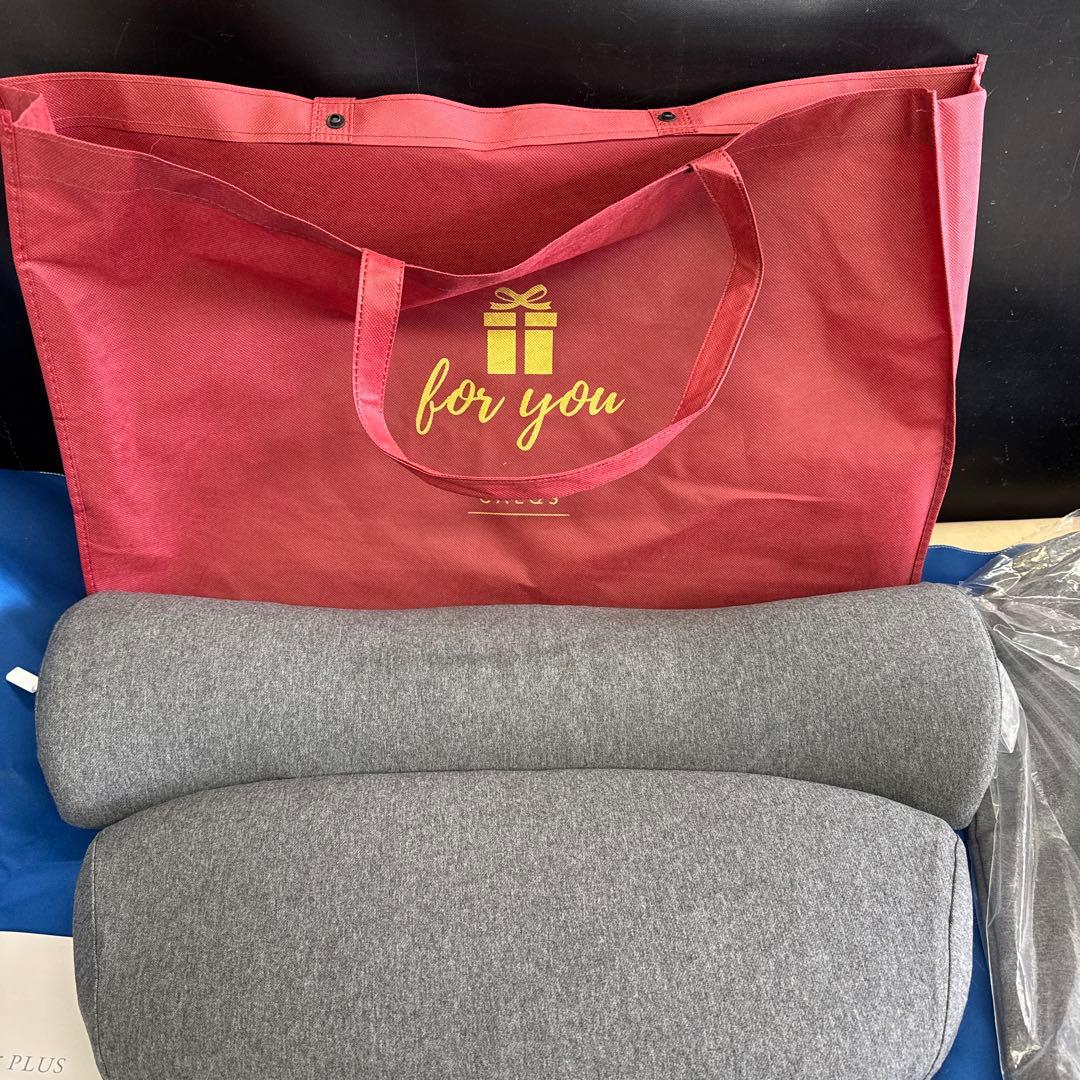 CALQS 〈首と肩がホットする枕 PLUS〉首肩温め機能+首もみ機能付き