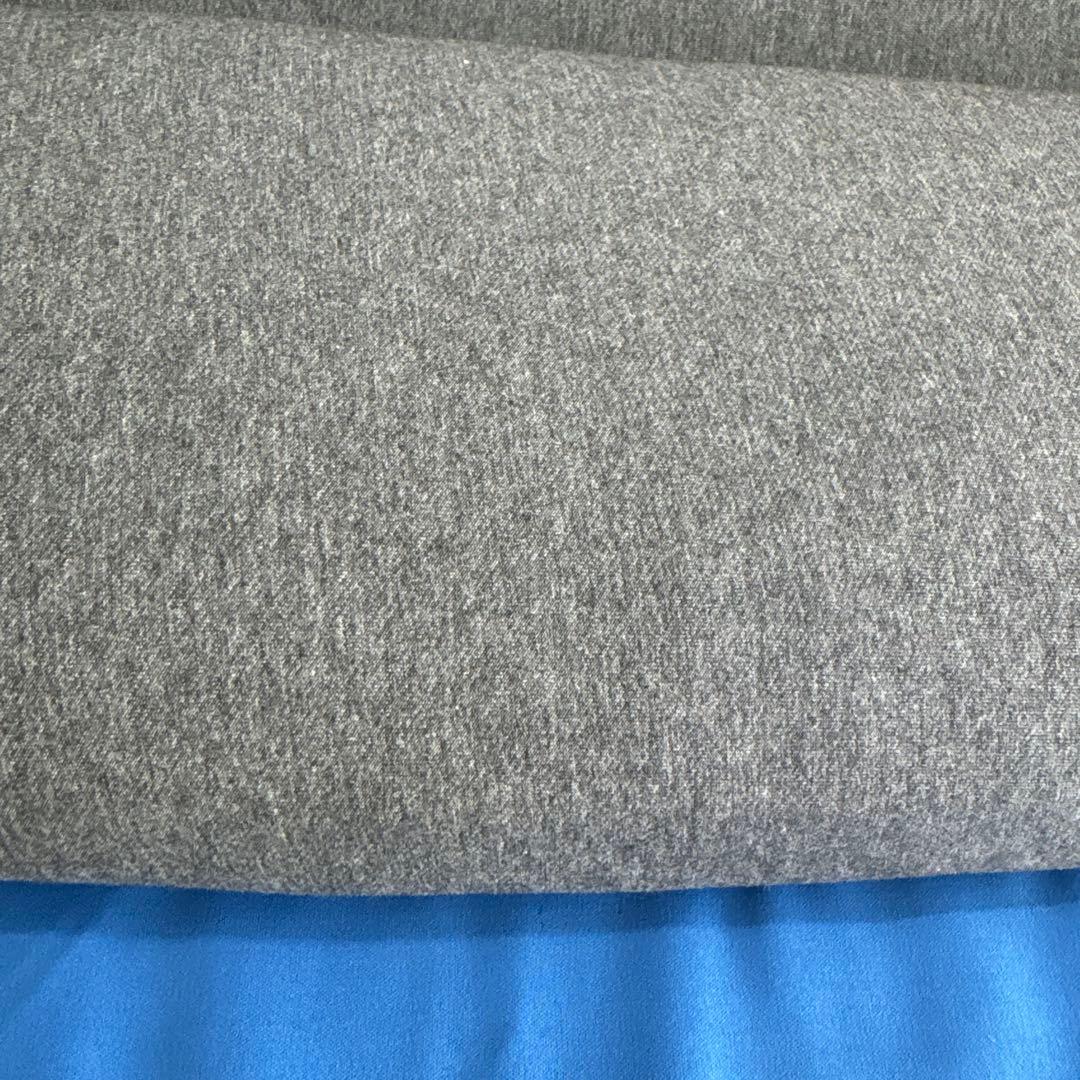 CALQS 〈首と肩がホットする枕 PLUS〉首肩温め機能+首もみ機能付き