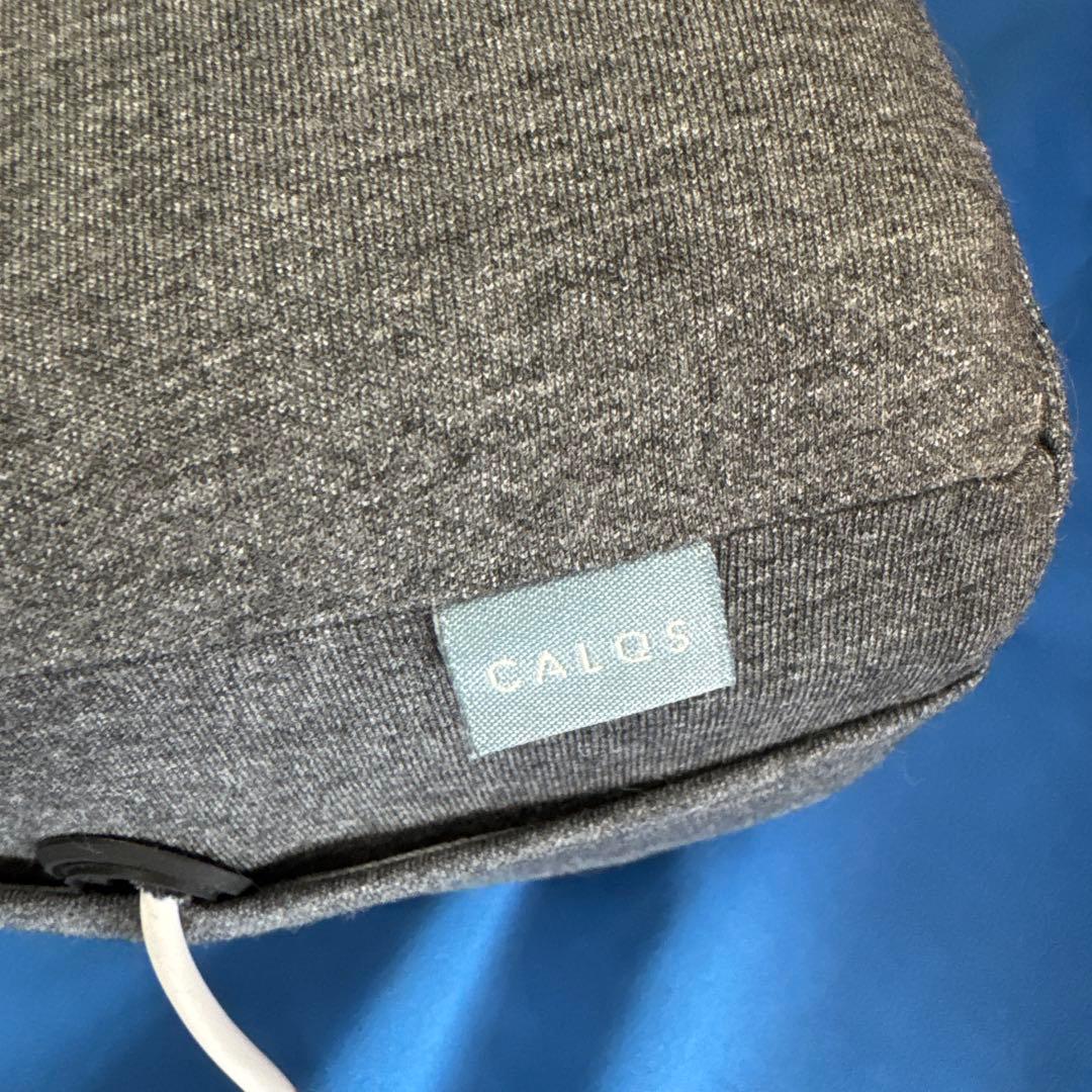 CALQS 〈首と肩がホットする枕 PLUS〉首肩温め機能+首もみ機能付き