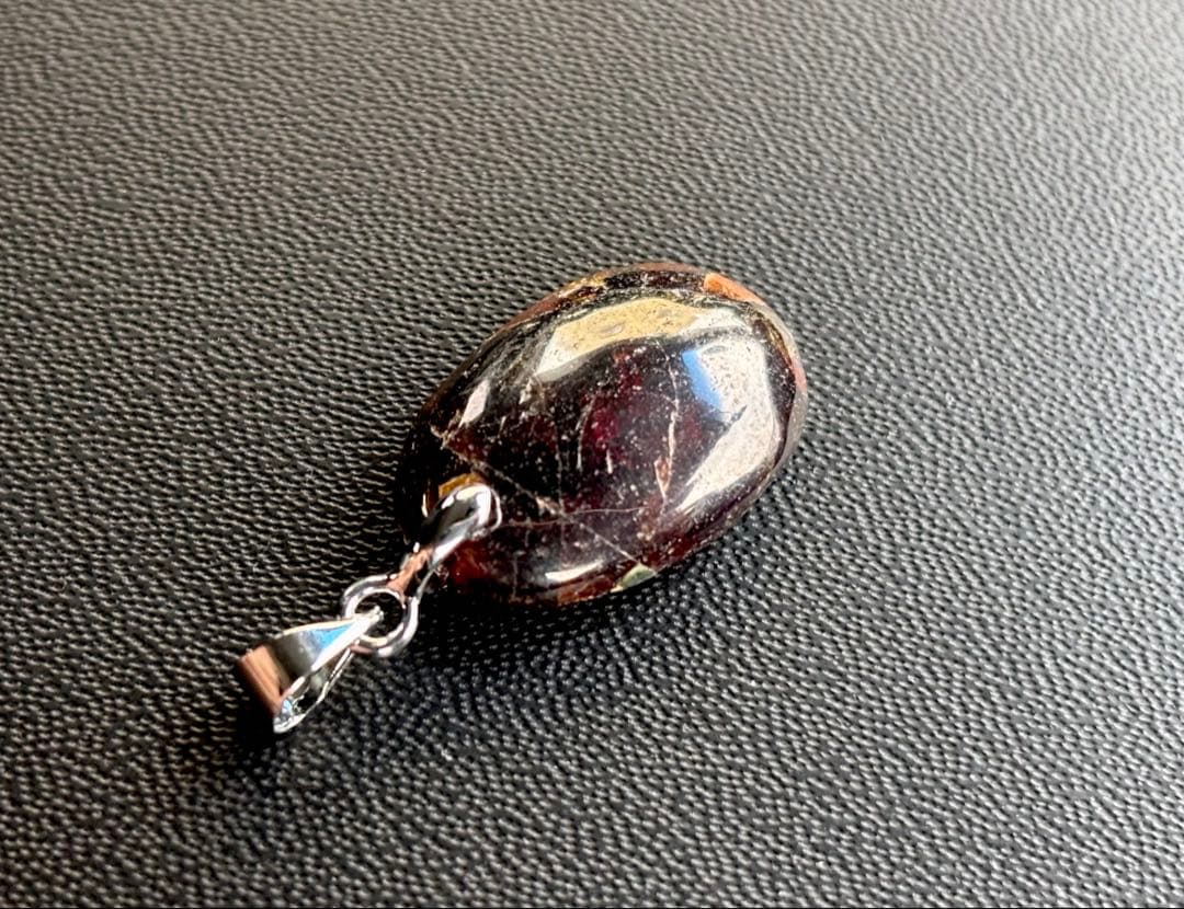 究極品質　絶大なパワーを宿す聖なる魔石　幻のトータスシェル・スファレライトのPT