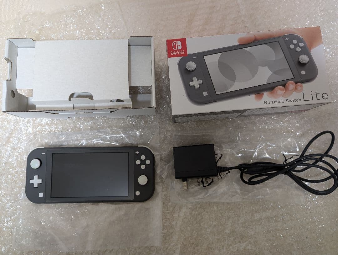 Nintendo Switch Lite グレー 本体 箱あり　モンハンライズ付