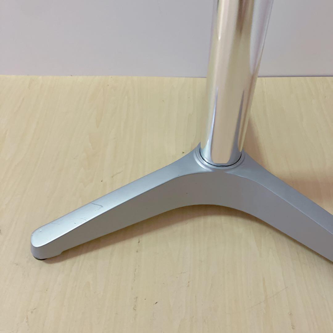 ラウンドテーブル　ダイナーテーブル　円形　アルミ　ダイニングテーブル