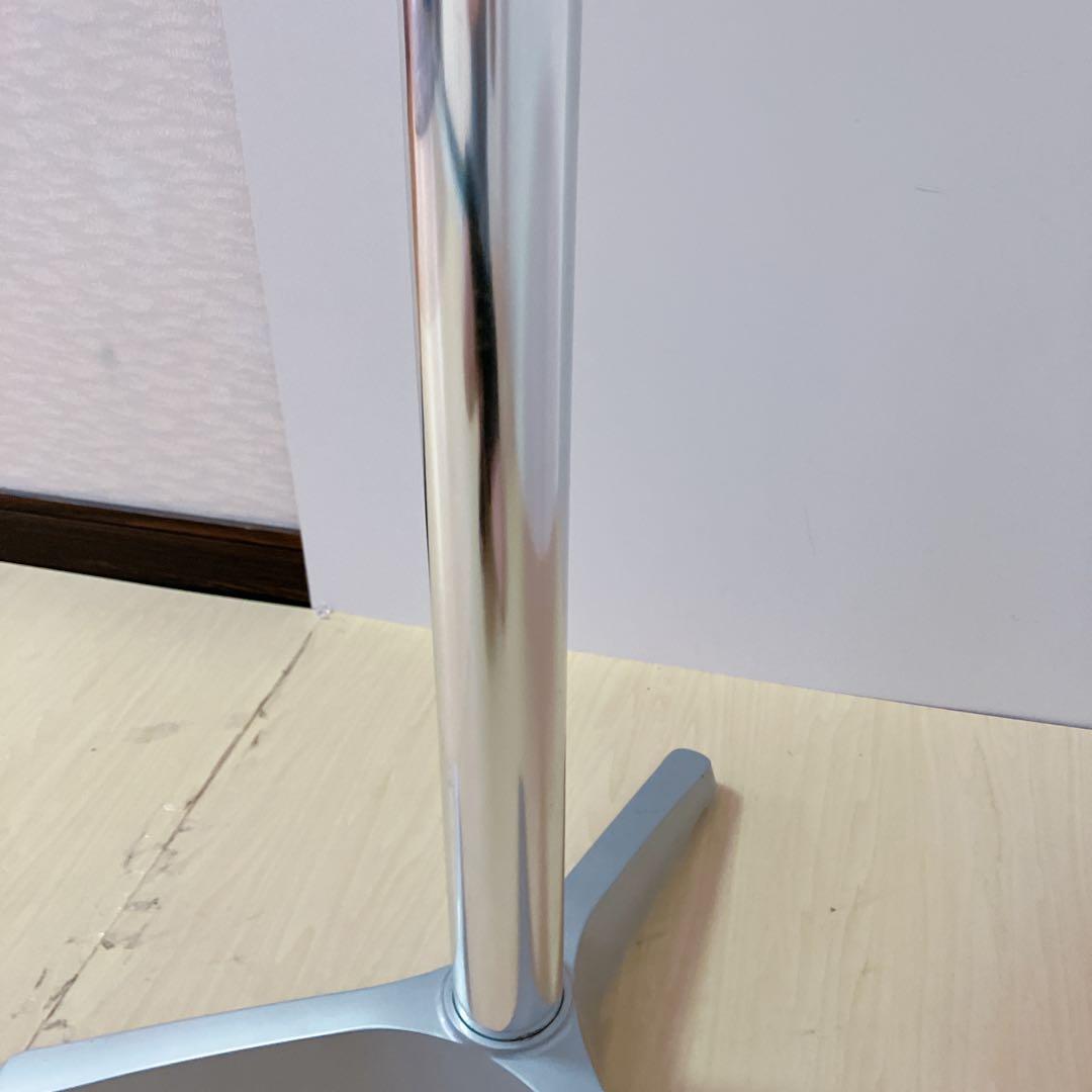 ラウンドテーブル　ダイナーテーブル　円形　アルミ　ダイニングテーブル