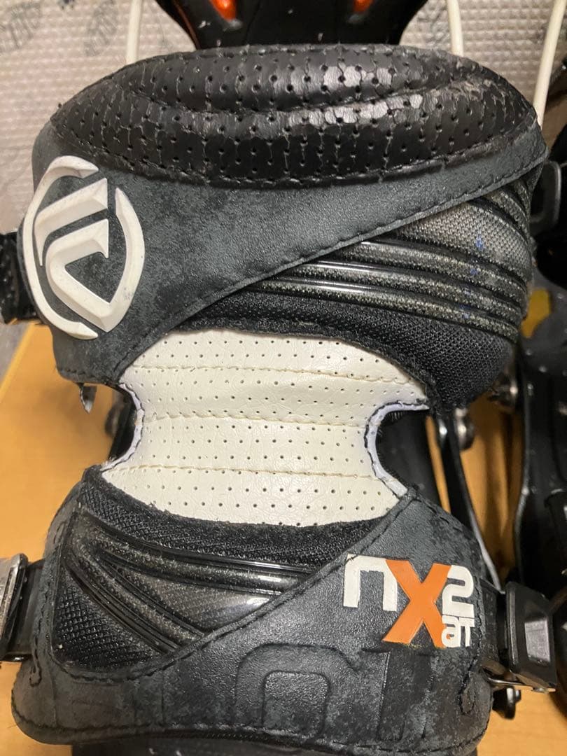 ラスト。Flow NX2-at ビンディング Lサイズ　オレンジ