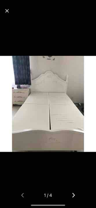 セミダブルベッド